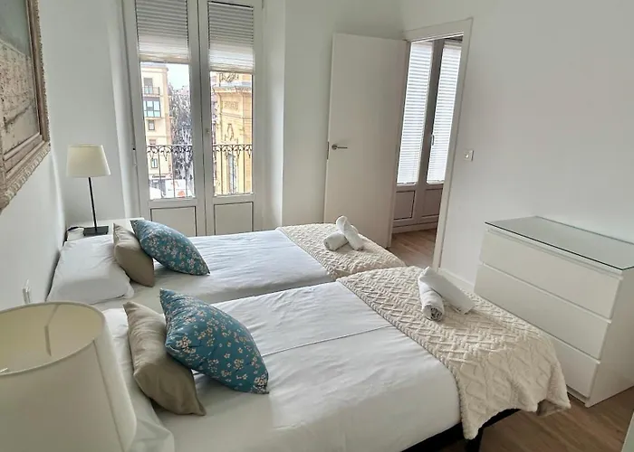 Apartment Aldamar Old Town - Romantic Historic Centre