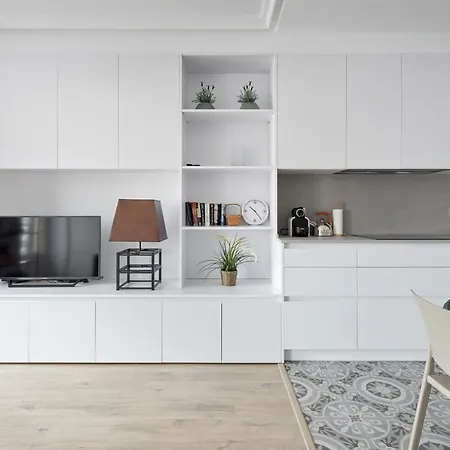 Aldamar Old Town - Romantic Historic Centre *