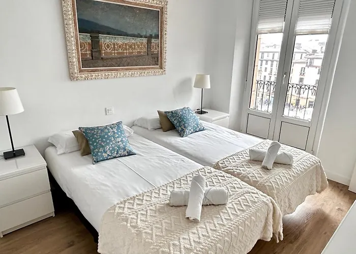 Apartment Aldamar Old Town - Romantic Historic Centre *